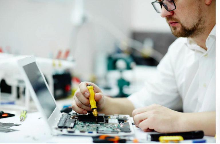 Laptop Repair Shop In Thrissur​